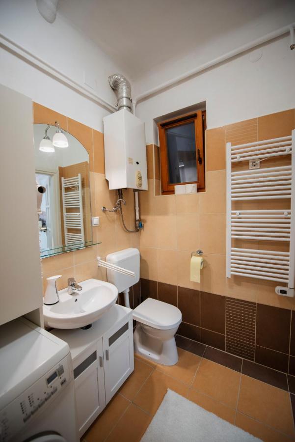 Heart of Pécs apartman free parking Exterior foto
