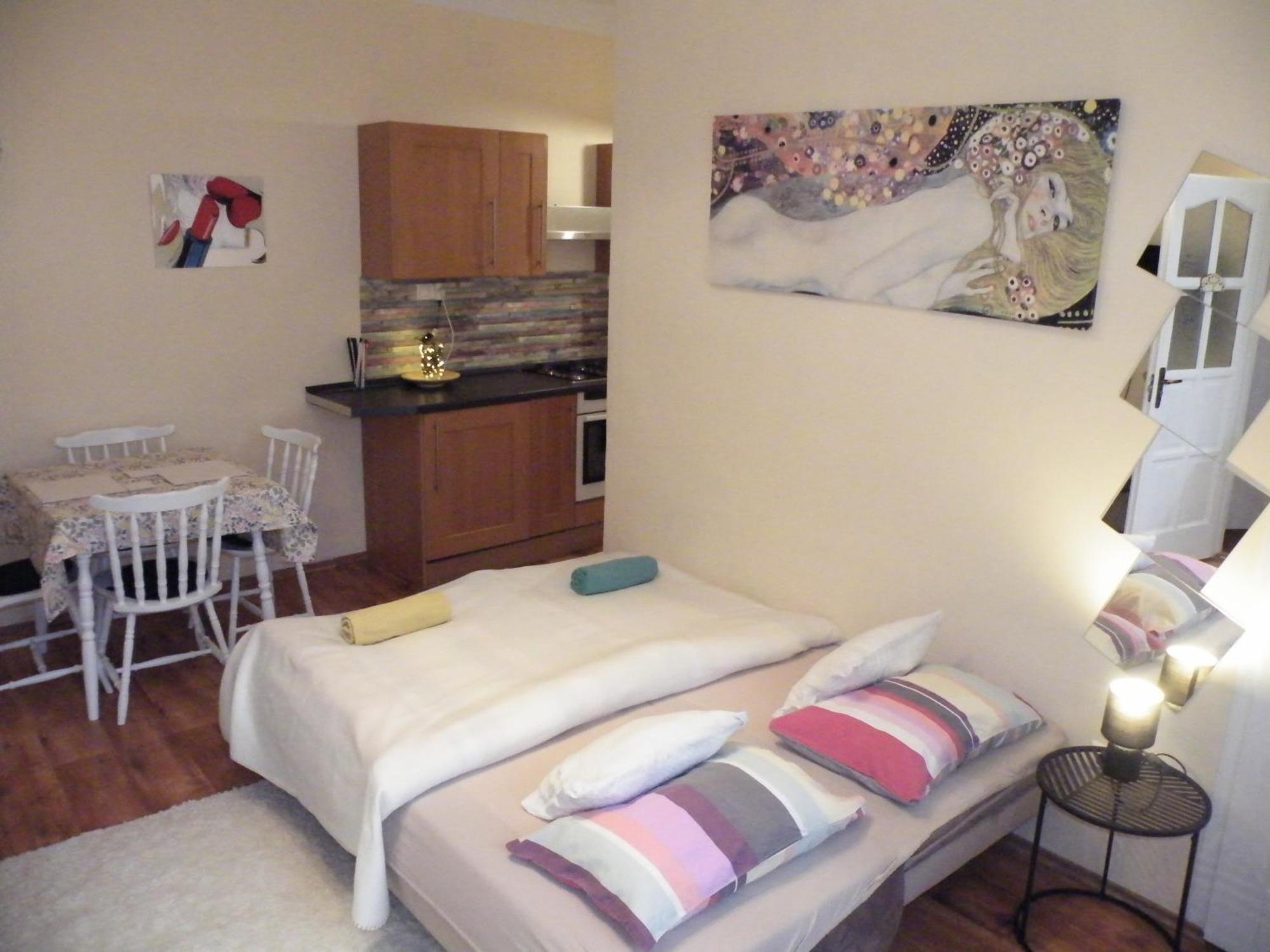 Heart of Pécs apartman free parking Habitación foto